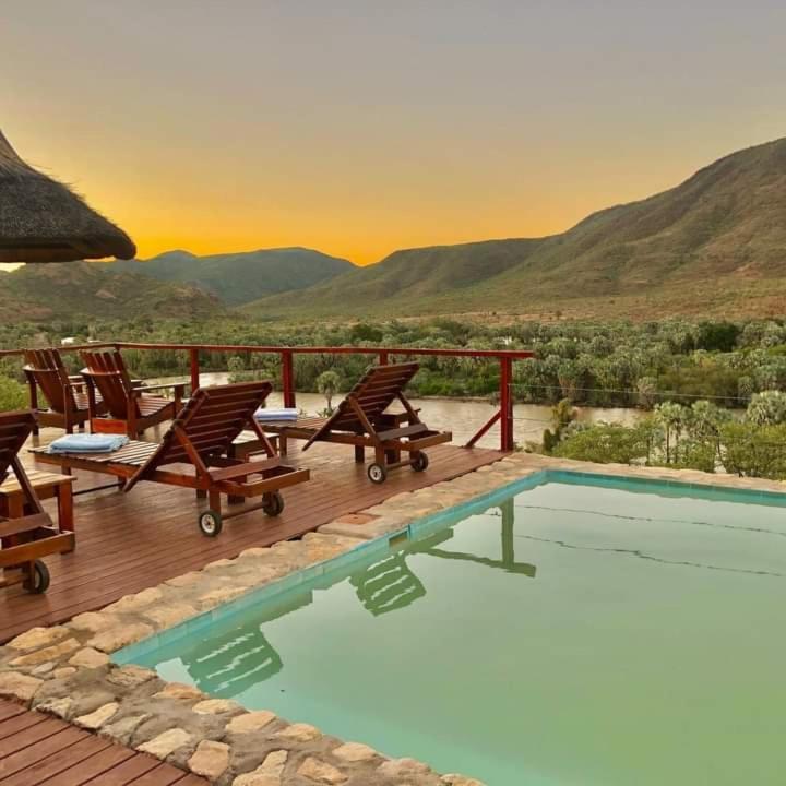 Kapika Waterfall Lodge Epupa Екстер'єр фото