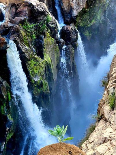 Kapika Waterfall Lodge Epupa Екстер'єр фото
