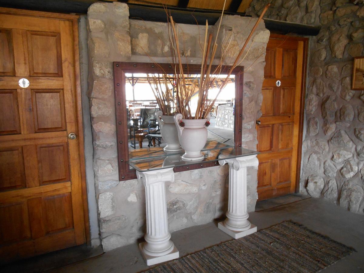 Kapika Waterfall Lodge Epupa Екстер'єр фото