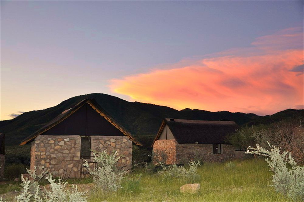 Kapika Waterfall Lodge Epupa Екстер'єр фото