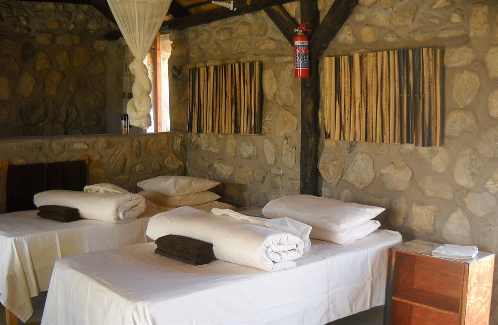 Kapika Waterfall Lodge Epupa Екстер'єр фото